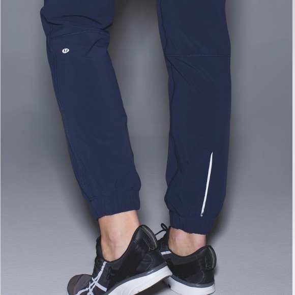 Lululemon Track To Reality Pant III Deep Navy / Black - Picture 4 of 11